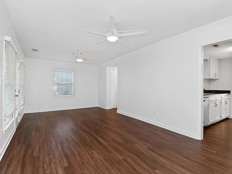 1819 Sabrina Ct — Photo 12