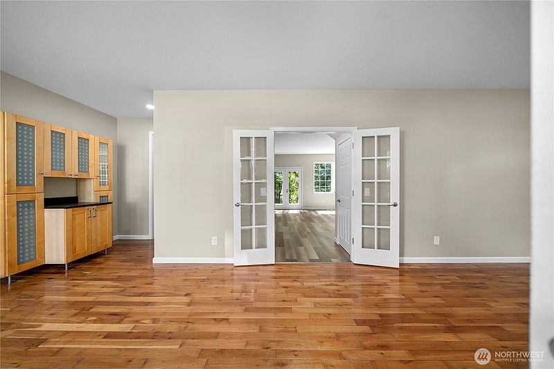 4th image of 25401 Kanasket Drive