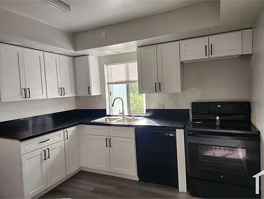 8936 Willis Ave #8 — Photo 7