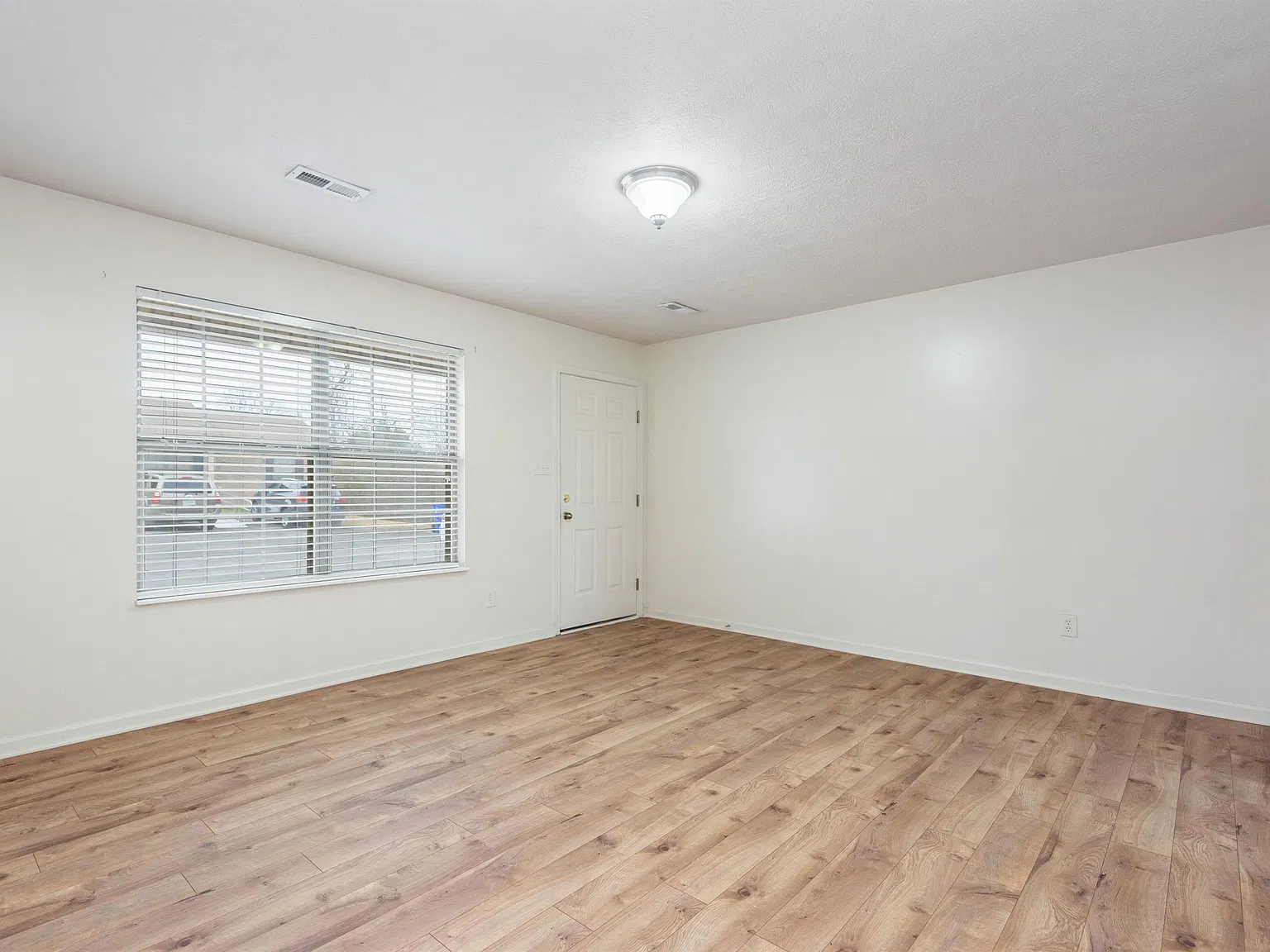 (Achjcp) Brownstone Way Apts (20 Units) - 12 — Photo 3