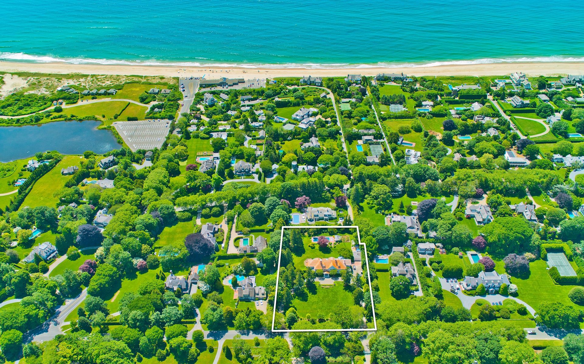 19 Lee Ave, East Hampton, NY 11937 Out East