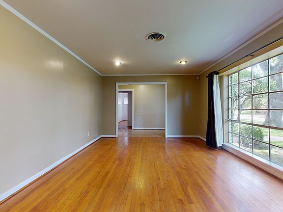 5th image of 3706 Woodvalley Dr