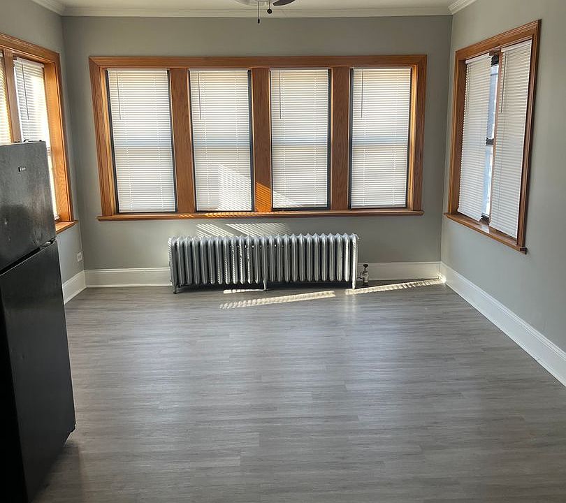 1st image of 7953-59 S Saint Lawrence Ave #7957-1