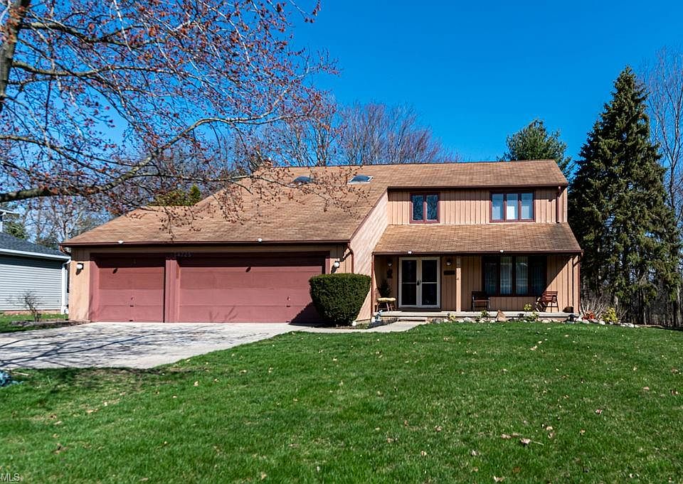 1st image of 34725 Ada Dr