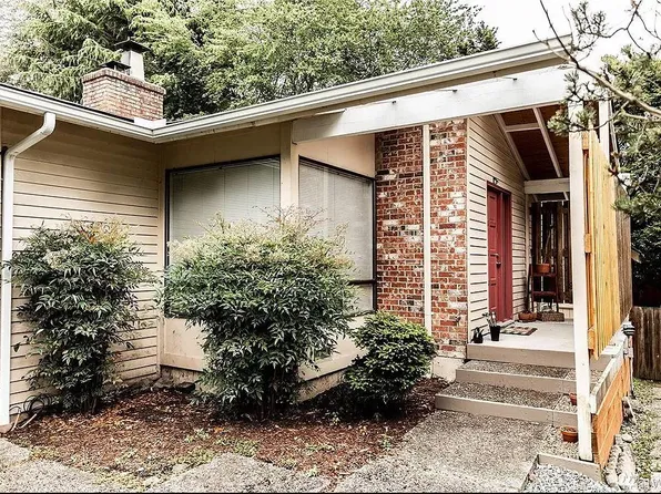 128 108th Ave SE, Bellevue, WA 98004