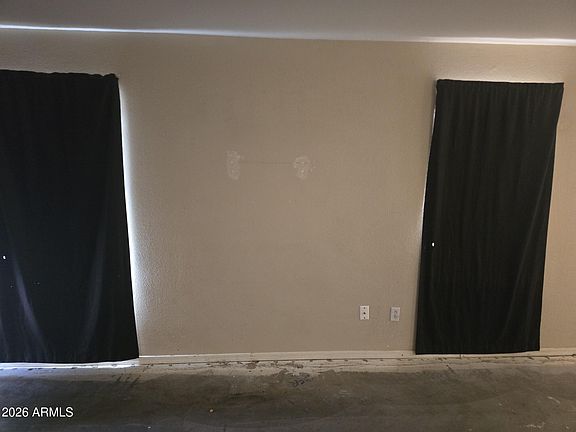 5th image of 3404 S CHAPARRAL Road