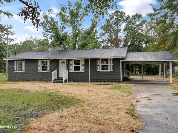 9001 Graham Rd, Moss Point, MS 39562