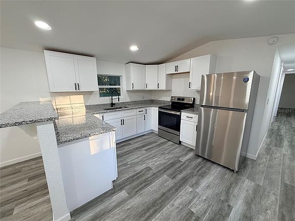 4th image of 565 JONES ROAD