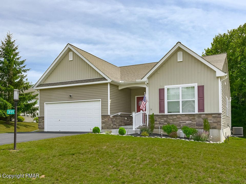 1st image of 311 Golden Oaks Dr