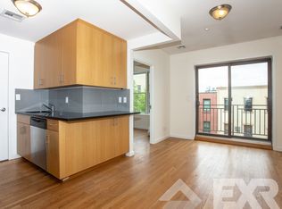 261 Eckford St #2R, Brooklyn, NY 11222