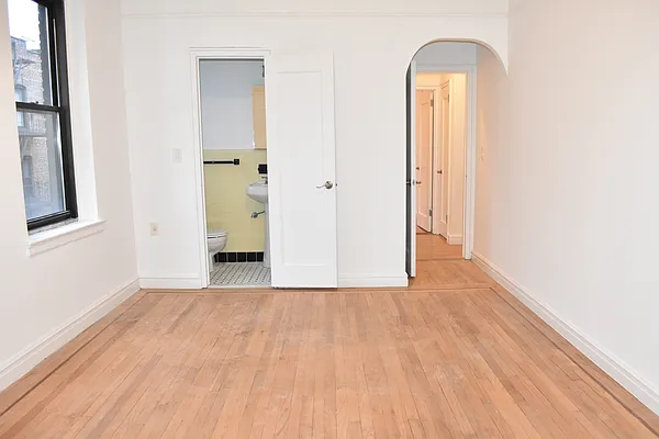 Rented by Brown Harris Stevens | media 29