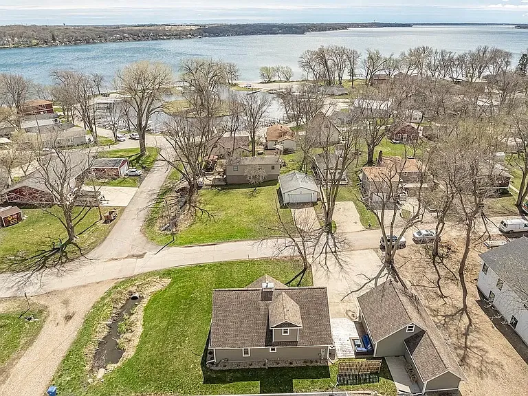 20695 Circle Dr — Photo 18