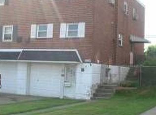 12034 Glenfield St, Philadelphia, PA 19154