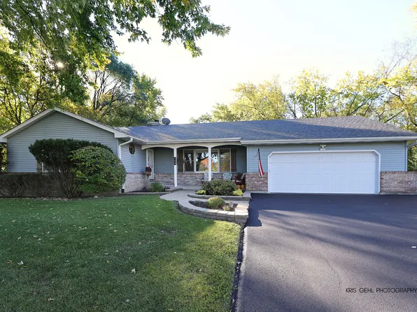 150 E Depot St, Antioch, IL 60002