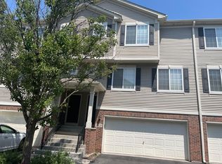 1808 Fredericksburg Ln, Aurora, IL 60503