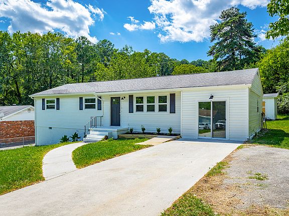 5th image of 1609 Monterey Dr