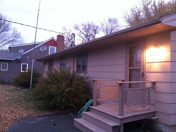 Back of house (West) 