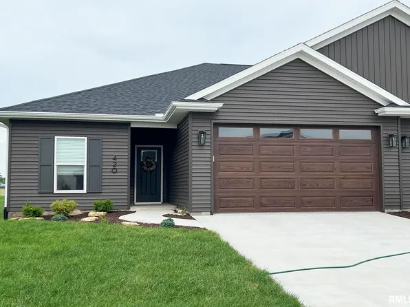 420 N 3rd Ave, Eldridge, IA 52748
