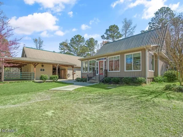 277 Causey Road, Vass, NC 28394