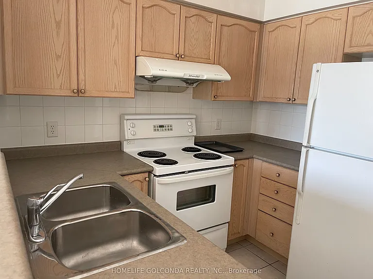 22 Olive Ave #2210 — Photo 4