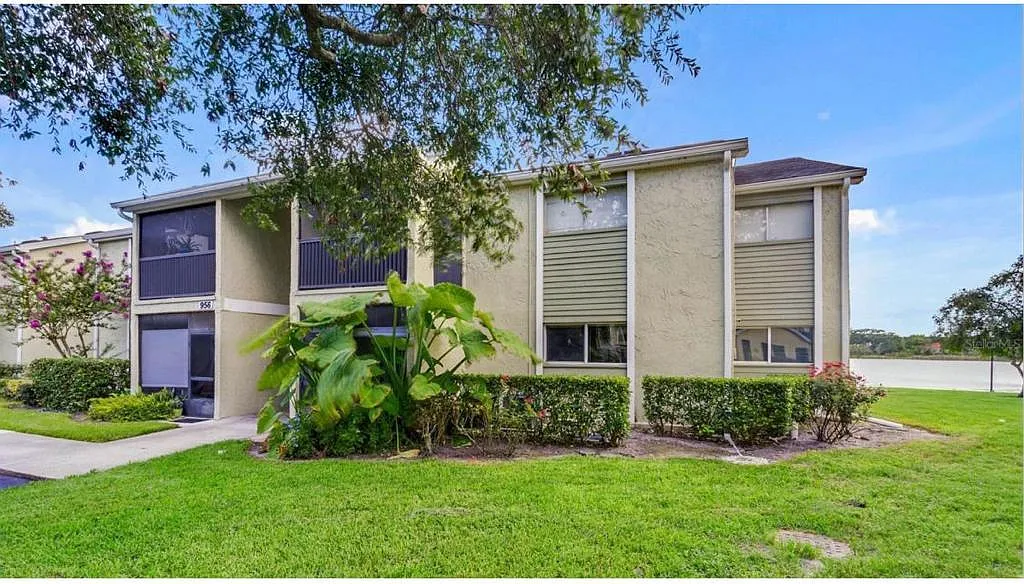 Building Photo - 956 Lake Destiny D Rd #D