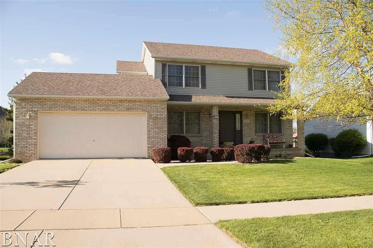 3012 Ridge Crest Dr photo 1