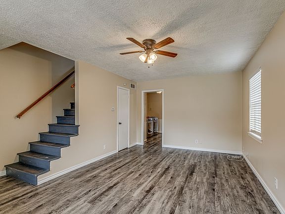 4th image of 600 E Johnson St