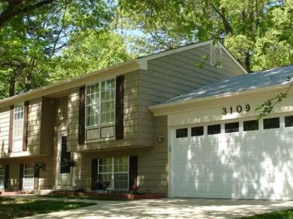 3109 Knolewater Ct, Waldorf, MD 20602