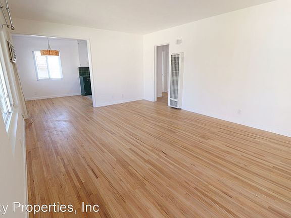 3rd image of 113 N Parish Pl #10157077