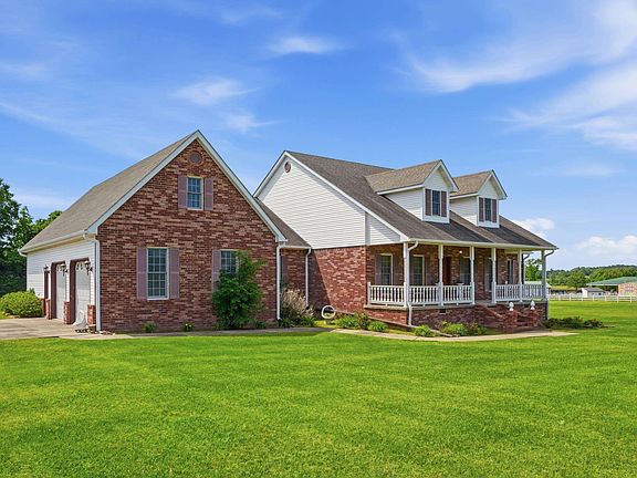 2nd image of 325 Cottage Creek Ln