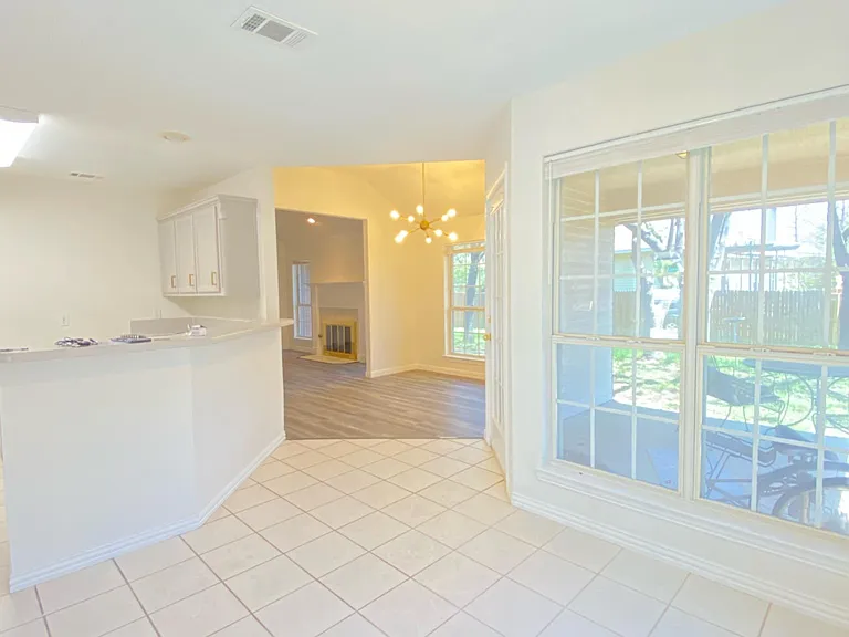 1212 Oak Valley — Photo 14