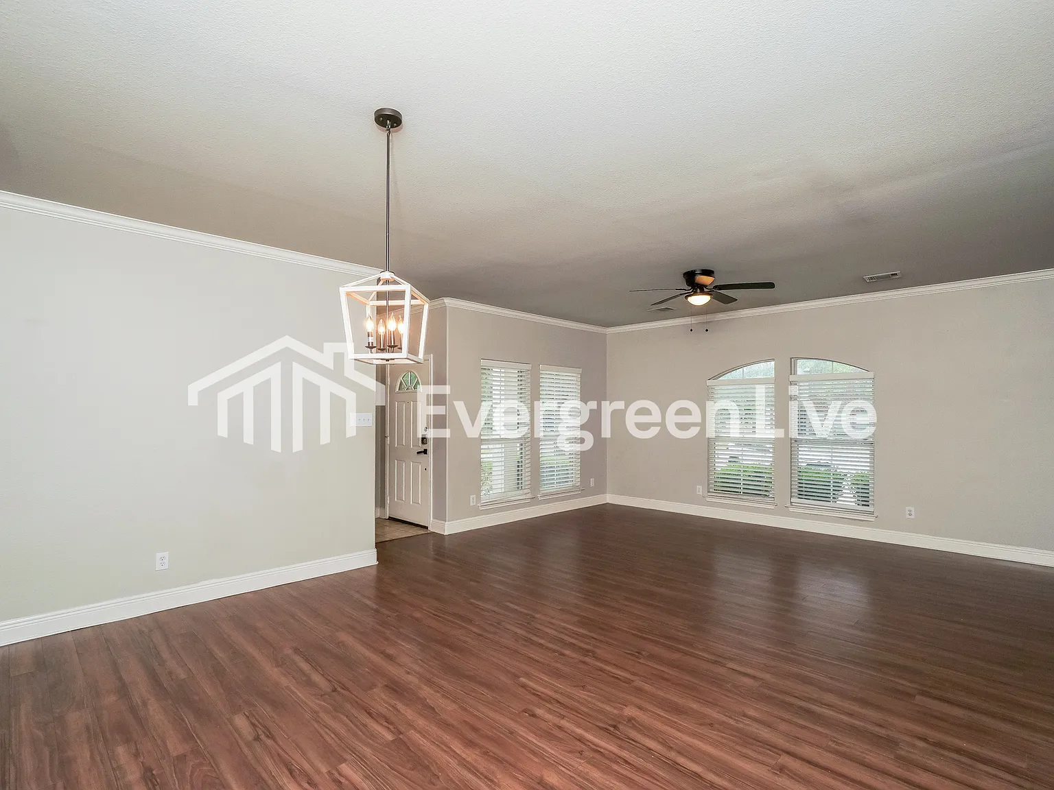 3 bed, 3.0 bath, 1997 sqft, $1,745 — Photo 4