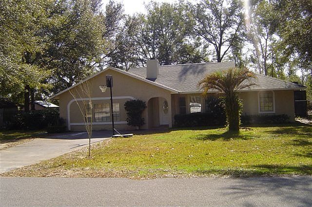 5914 NW 56th Place