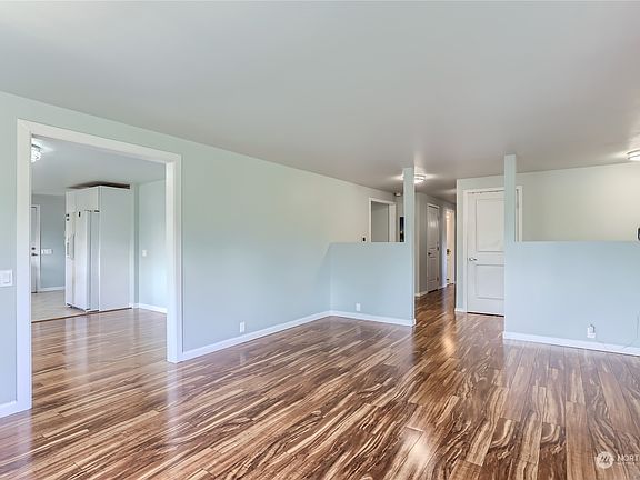 5th image of 17702 Spruce Way