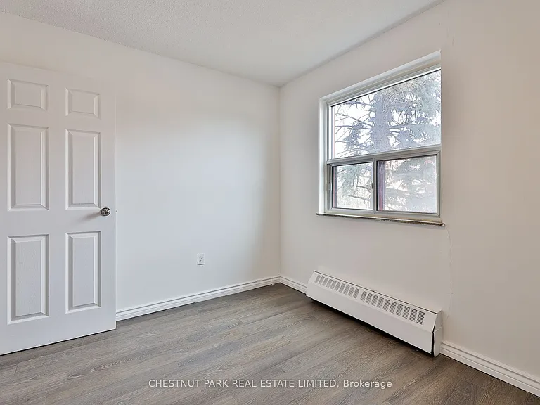 900 Glen St #215 — Photo 24