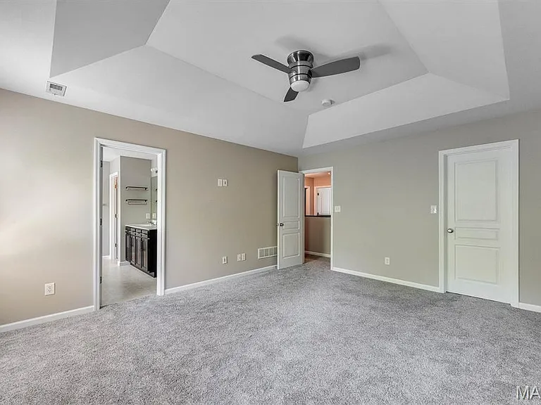 529 Parkgate Dr — Photo 18