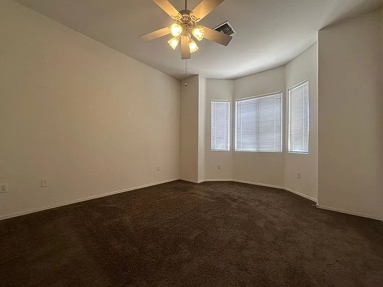 10717 Dover Creek Ave — Photo 13