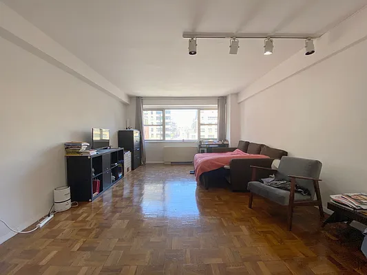 Rented by Compass | media 11
