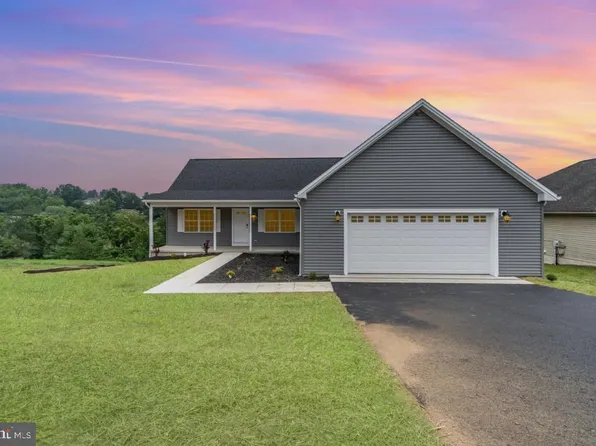 864 Wynonah Dr, Auburn, PA 17922