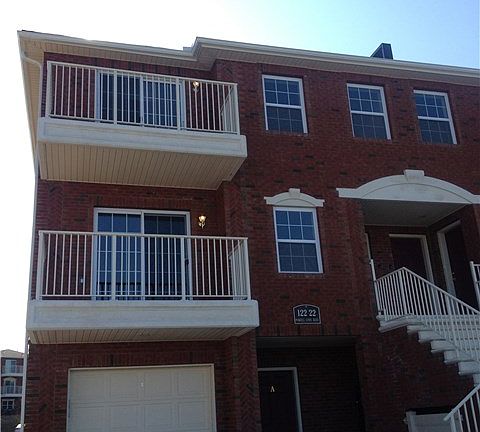2nd image of 12222 Powells Cove Blvd #116
