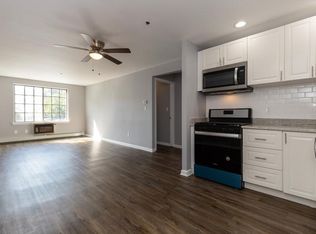 2101 Hawthorne Ln, Mahwah, NJ 07430