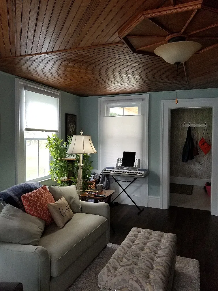 1 bed, 1.5 bath, 750 sqft, $1,406 — Photo 2