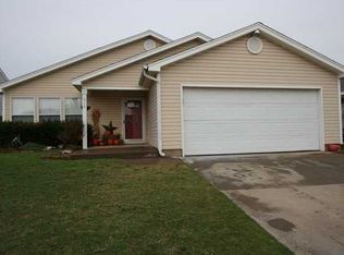 916 Periwinkle Dr, Yukon, OK 73099