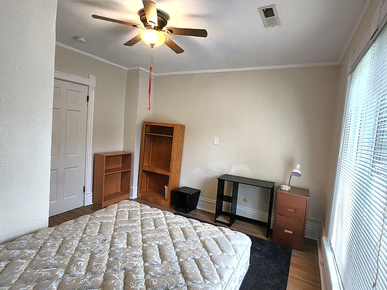 1203 Chandler St #1205-4B — Photo 16