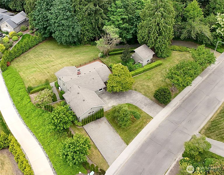 3rd image of 9315 36th Avenue SE