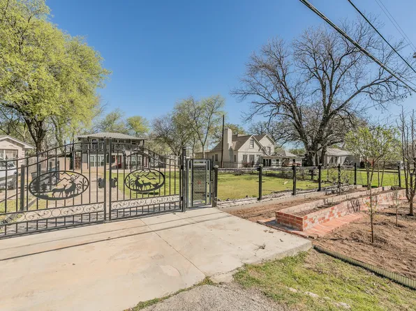 7612 Sommerville Place Rd, Fort Worth, TX 76135