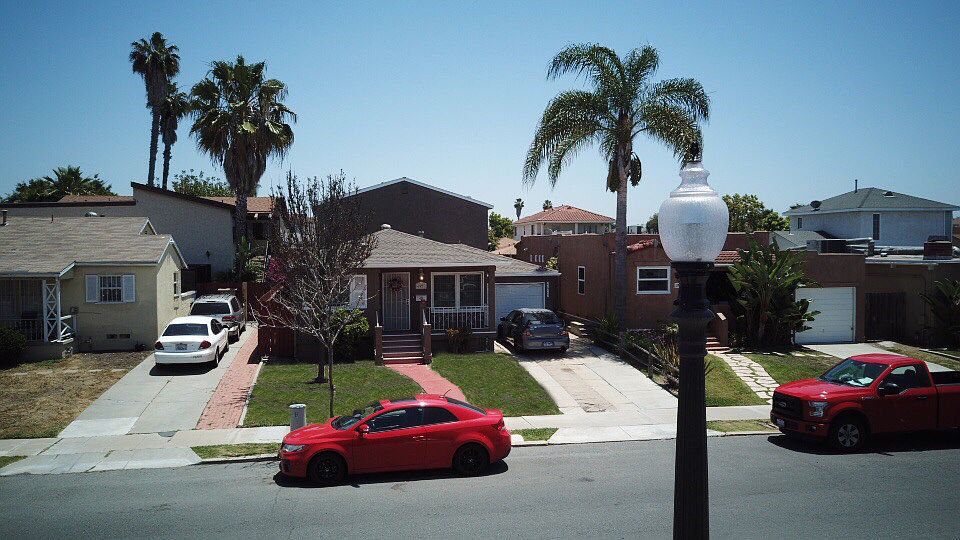 1st image of 4521 Winona Ave #House