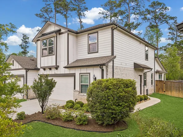 110 Skyshine Ct, Conroe, TX 77304