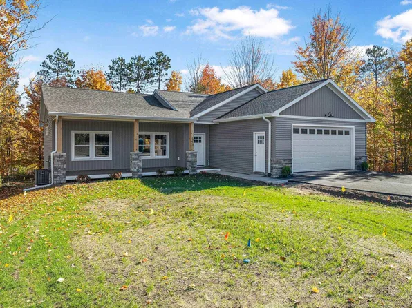 1373 Nightingale Ln, Kingsley, MI 49649