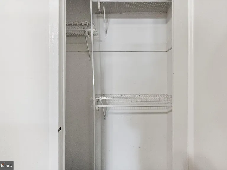 1635 Ripon Pl — Photo 19